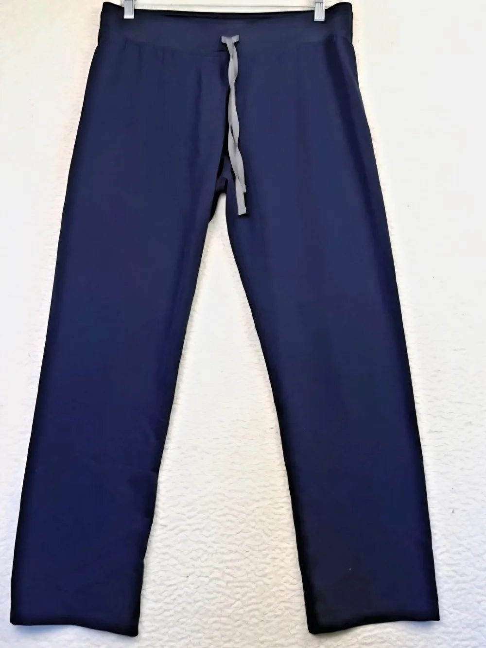 Figs Men's Navy Fig Srubs with Gray Drawstring Small